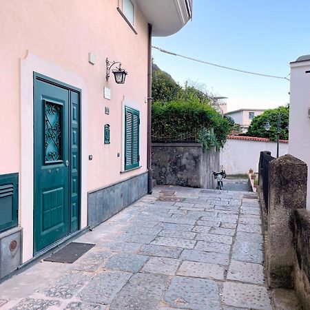 Putechella'S Apartments Maiori Εξωτερικό φωτογραφία
